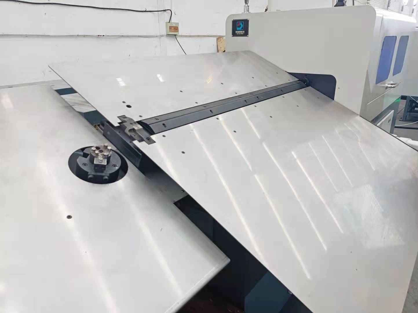 平面线材成型机